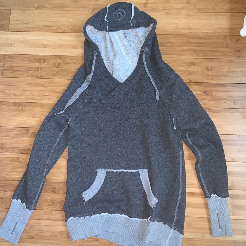 Vintage lululemon sweatshirt